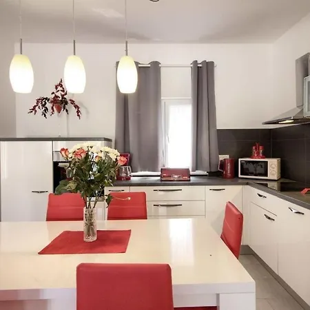 Villa Luna Mit Privatem Pool In *